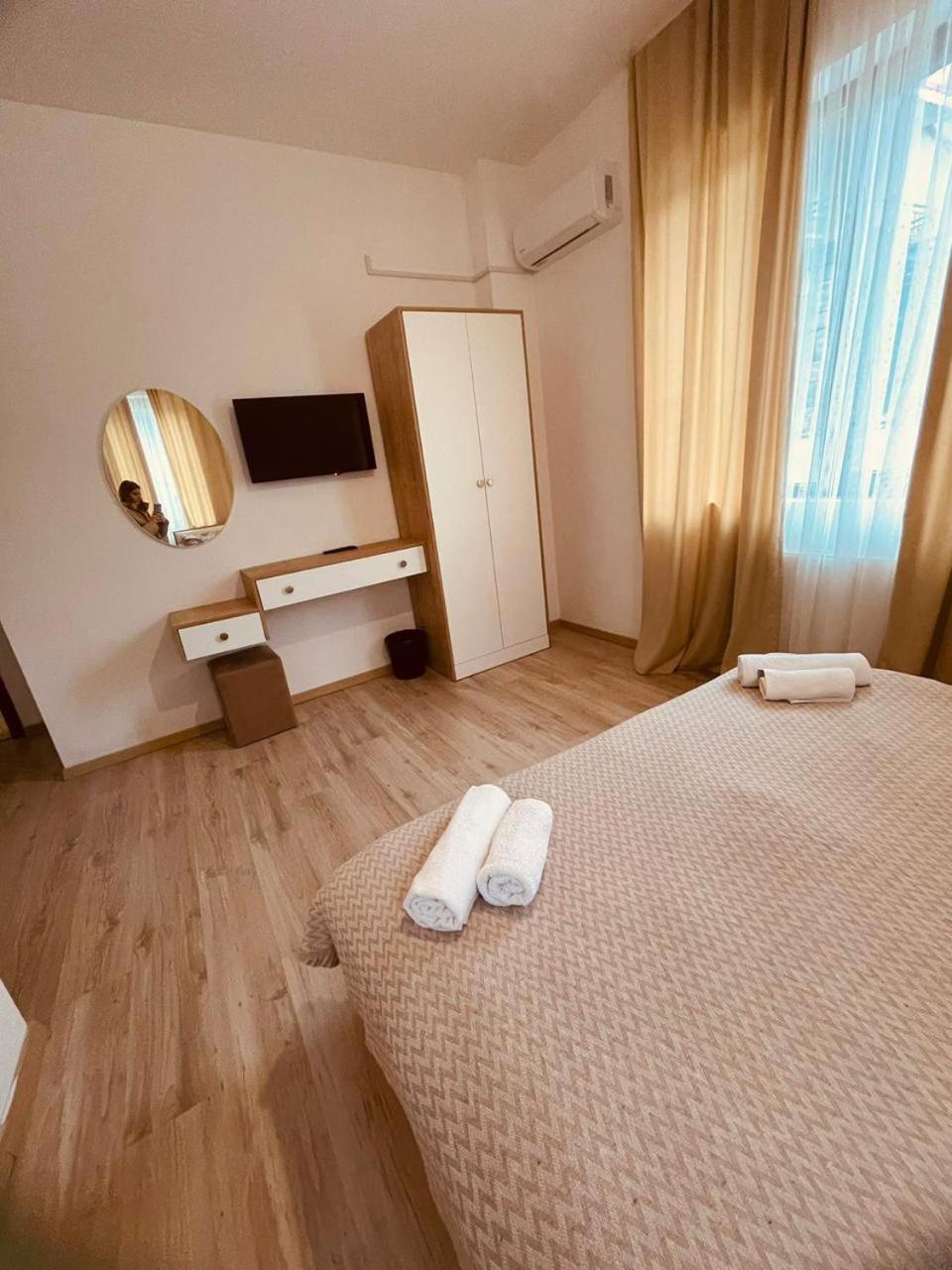 Myfamily Hotell Tbilisi Exteriör bild
