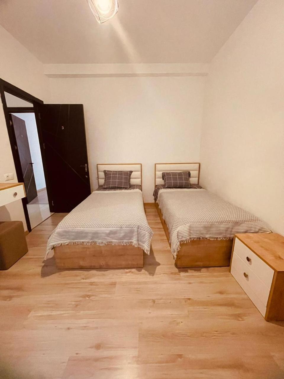 Myfamily Hotell Tbilisi Exteriör bild